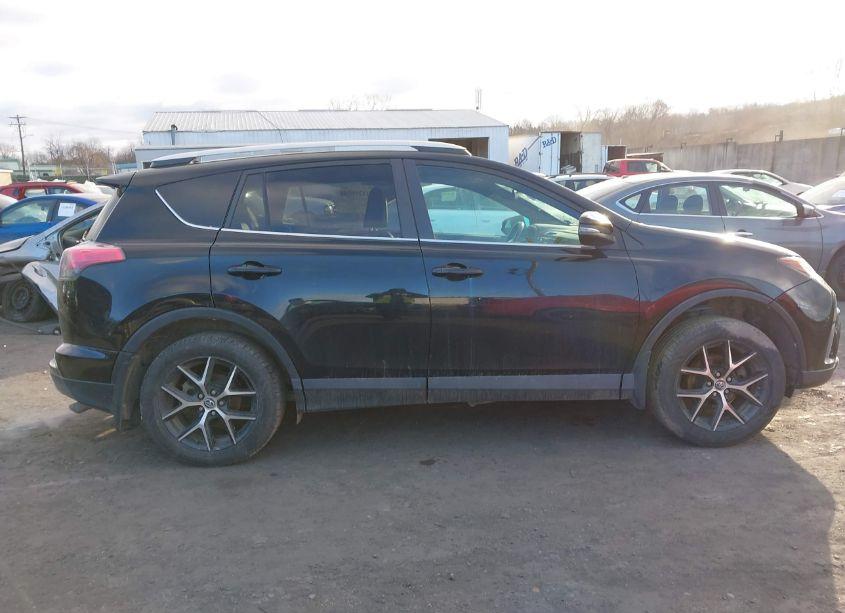 Photo 13 of 2016 Toyota Rav4 SE (VIN 2T3JFREV3GW443826)