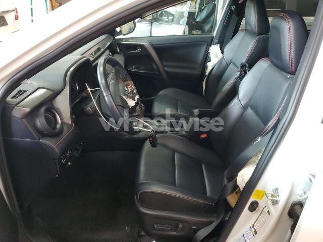 Photo 4 of 2017 TOYOTA RAV4 SE (VIN 2T3JFREV3HW578659)