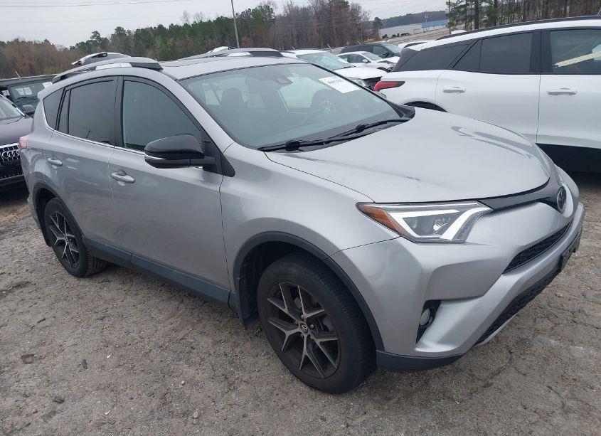 2017 Toyota Rav4 SE (VIN 2T3JFREV8HW654361) main photo
