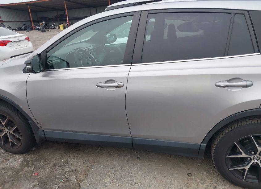 Photo 13 of 2017 Toyota Rav4 SE (VIN 2T3JFREV8HW654361)