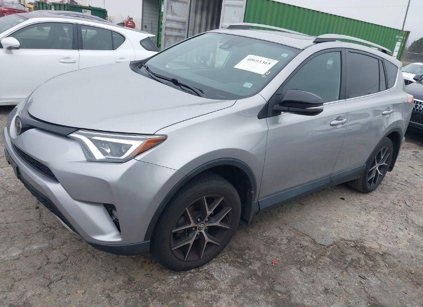Photo 2 of 2017 Toyota Rav4 SE (VIN 2T3JFREV8HW654361)