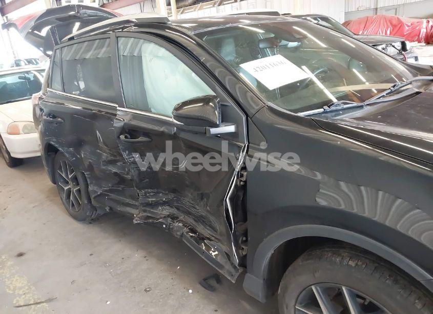 Photo 12 of 2016 Toyota Rav4 SE (VIN 2T3JFREVXGW414727)