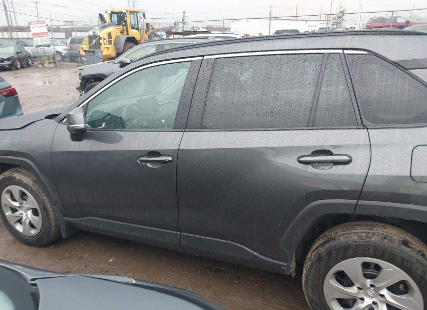 Photo 15 of 2019 Toyota Rav4 LE (VIN 2T3K1RFV1KW051972)