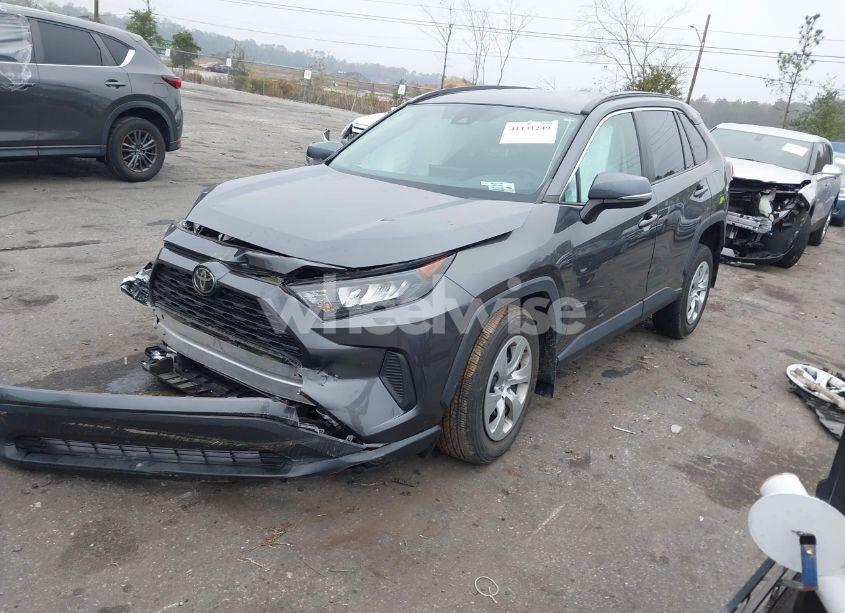 Photo 2 of 2020 Toyota Rav4 LE (VIN 2T3K1RFV1LC085767)