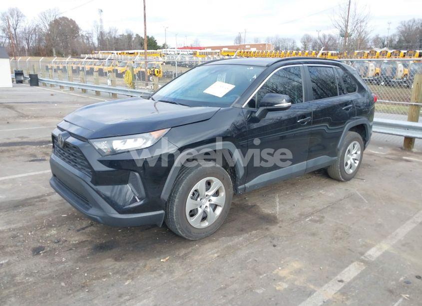 Photo 2 of 2021 Toyota Rav4 LE (VIN 2T3K1RFV1MW162573)