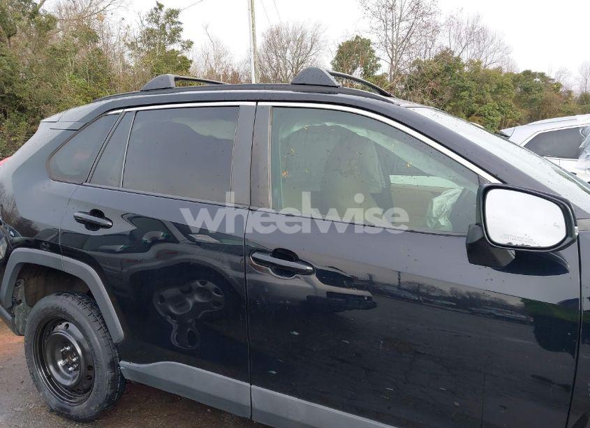 Photo 13 of 2019 Toyota Rav4 LE (VIN 2T3K1RFV2KW020522)