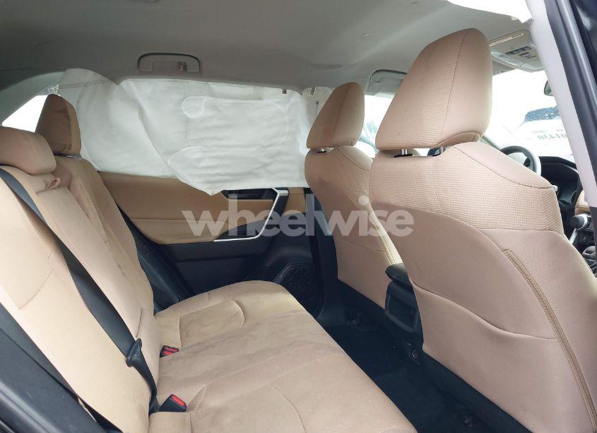 Photo 8 of 2019 Toyota Rav4 LE (VIN 2T3K1RFV2KW020522)