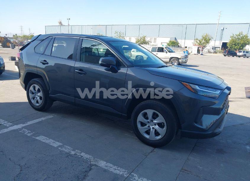 2024 Toyota Rav4 LE (VIN 2T3K1RFV2RW353023) main photo
