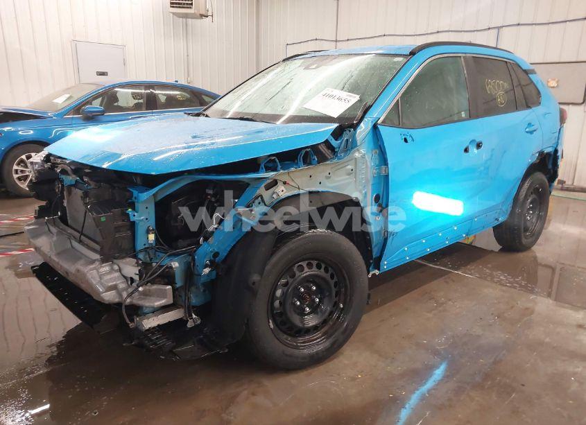 Photo 2 of 2019 Toyota Rav4 LE (VIN 2T3K1RFV5KW034821)