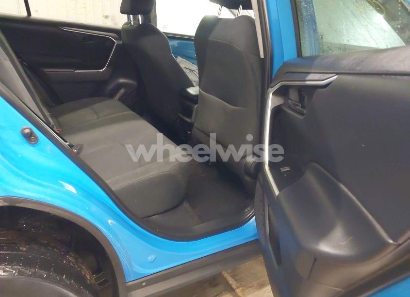 Photo 8 of 2019 Toyota Rav4 LE (VIN 2T3K1RFV5KW034821)