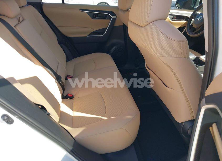 Photo 8 of 2020 Toyota Rav4 LE (VIN 2T3K1RFV5LC056353)