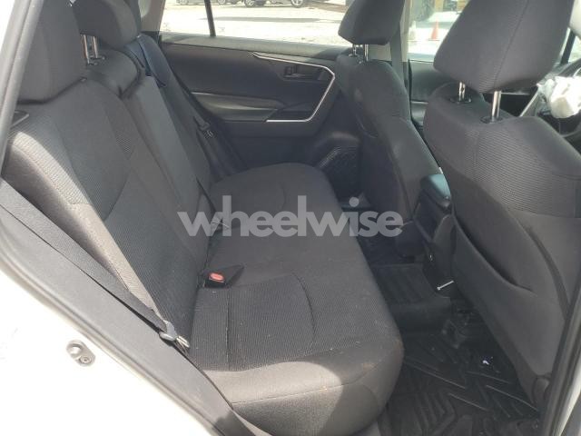 Photo 9 of 2020 TOYOTA RAV4 LE (VIN 2T3K1RFV5LC063786)