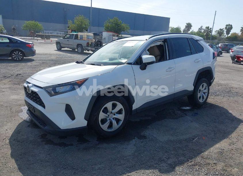 Photo 2 of 2020 Toyota Rav4 LE (VIN 2T3K1RFV6LW076190)