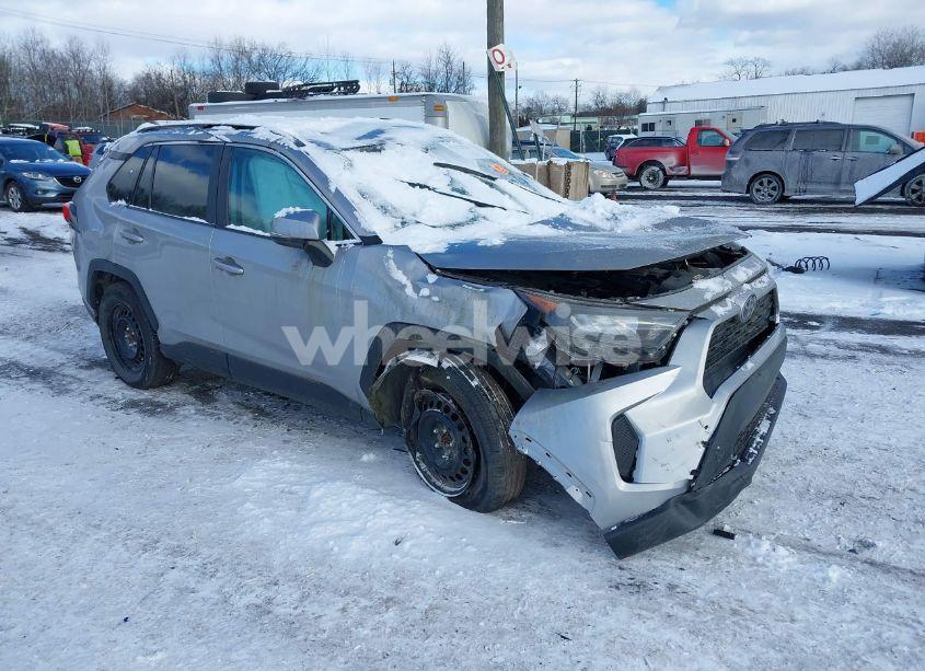 2021 Toyota Rav4 LE (VIN 2T3K1RFV8MC134724) main photo