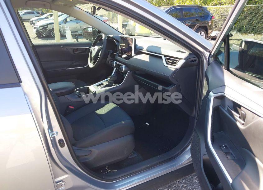 Photo 5 of 2024 Toyota Rav4 LE (VIN 2T3K1RFV8RC286686)