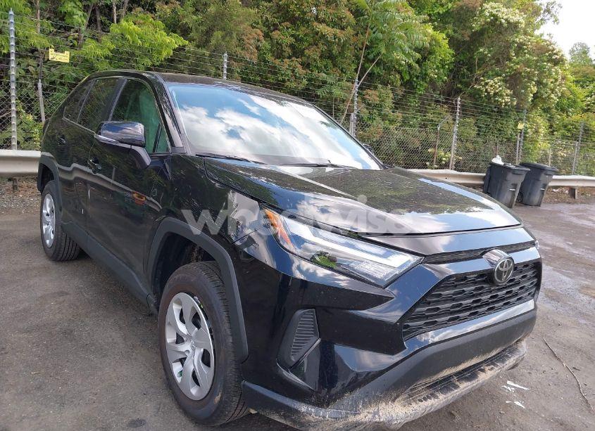 2025 Toyota Rav4 LE (VIN 2T3K1RFV8SC322575) main photo