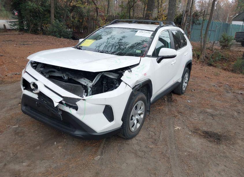 Photo 2 of 2019 Toyota Rav4 LE (VIN 2T3K1RFV9KW034899)