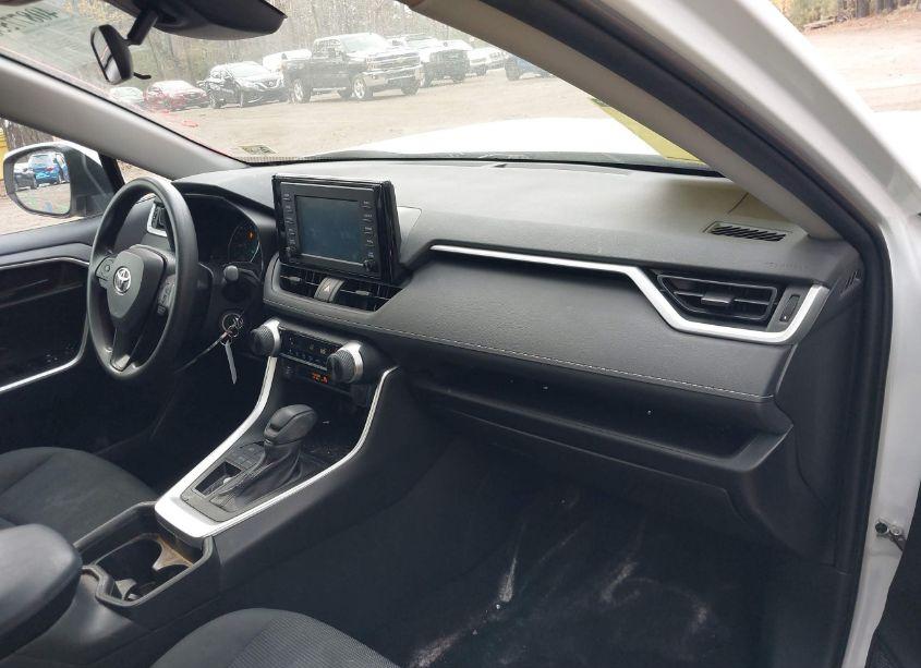 Photo 5 of 2019 Toyota Rav4 LE (VIN 2T3K1RFV9KW034899)