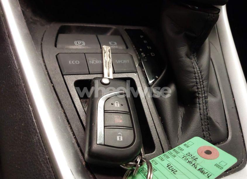 Photo 11 of 2022 Toyota Rav4 LE (VIN 2T3K1RFVXNC201406)