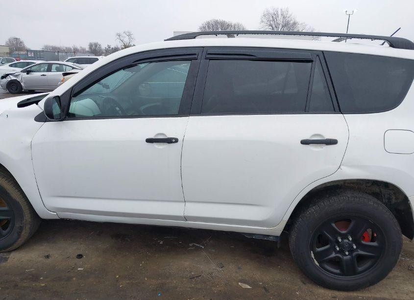 Photo 14 of 2010 Toyota Rav4 (VIN 2T3KF4DV1AW038645)