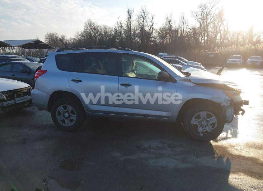 Photo 13 of 2011 Toyota Rav4 (VIN 2T3KF4DV5BW103501)