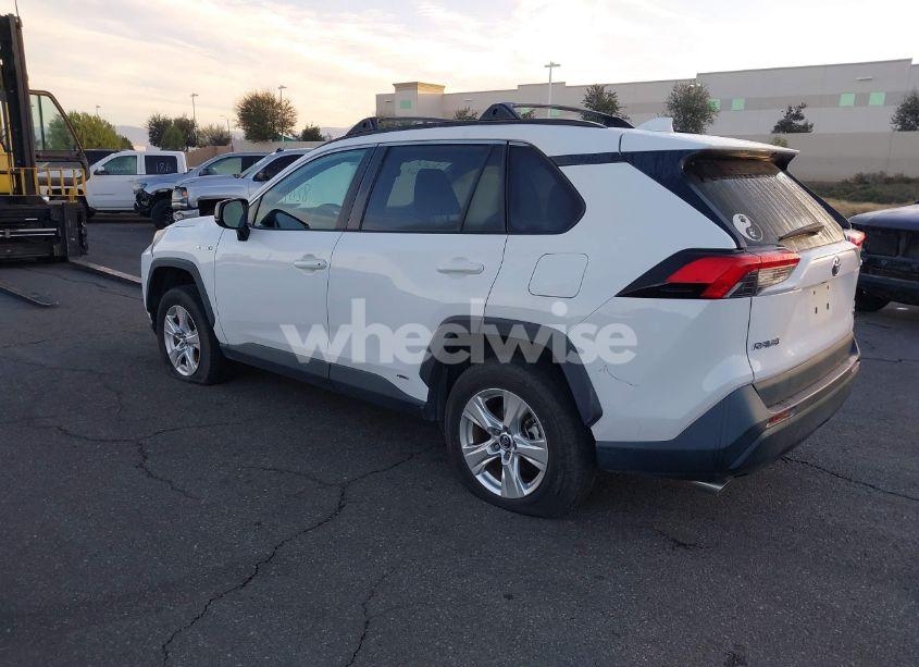Photo 3 of 2020 Toyota Rav4 (VIN 2T3LWRFV3LW064486)