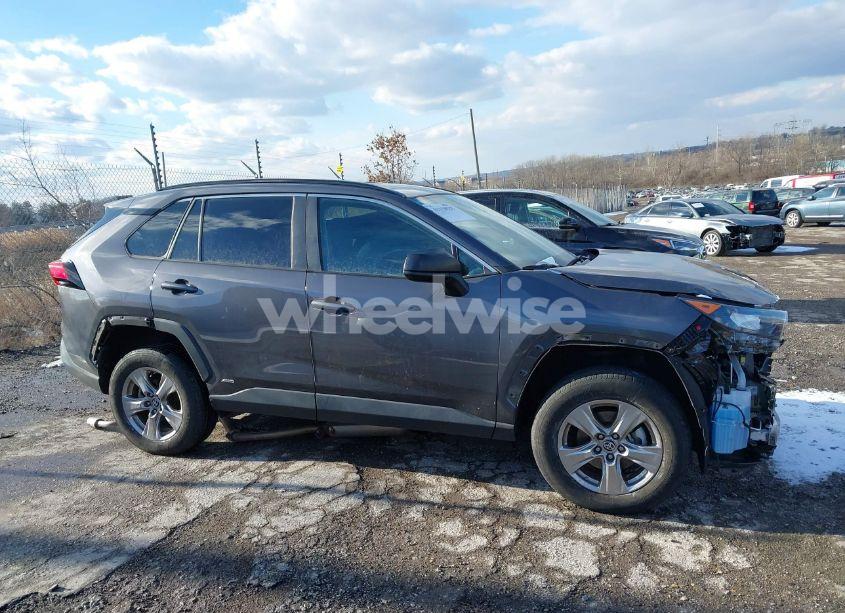 Photo 12 of 2022 Toyota Rav4 HYBRID LE (VIN 2T3LWRFV5NW139269)