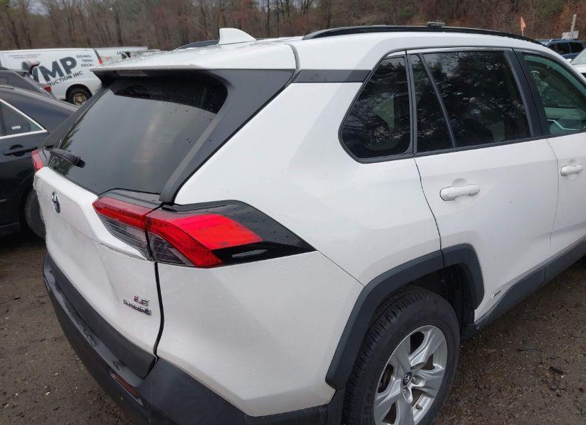 Photo 4 of 2019 Toyota Rav4 HYBRID LE (VIN 2T3LWRFV7KW016178)