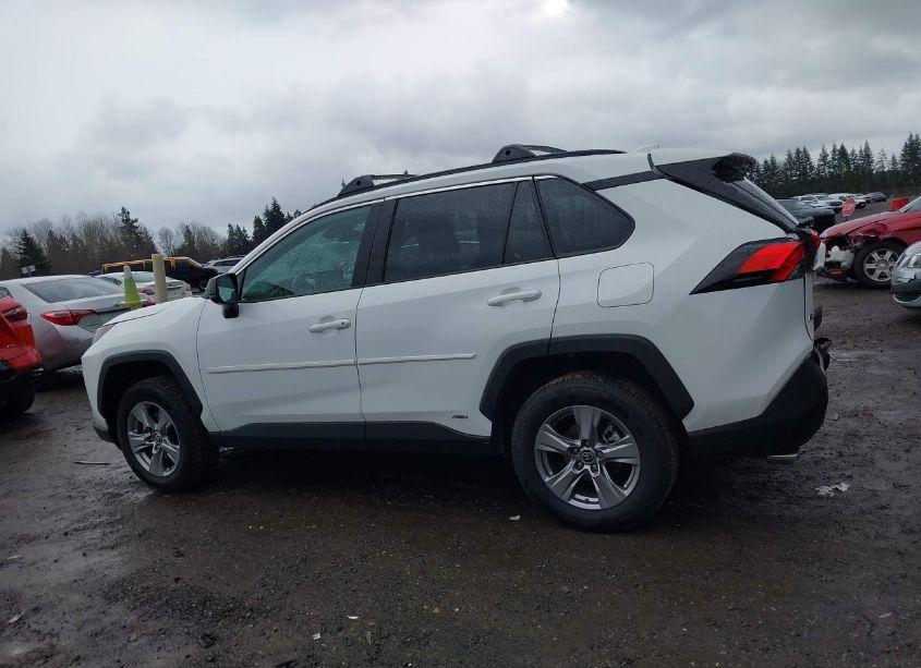 Photo 14 of 2022 Toyota Rav4 HYBRID LE (VIN 2T3LWRFV7NW133201)