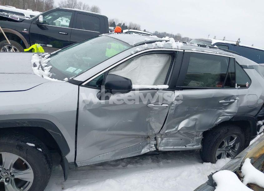 Photo 6 of 2024 Toyota Rav4 HYBRID LE (VIN 2T3LWRFV7RW205116)