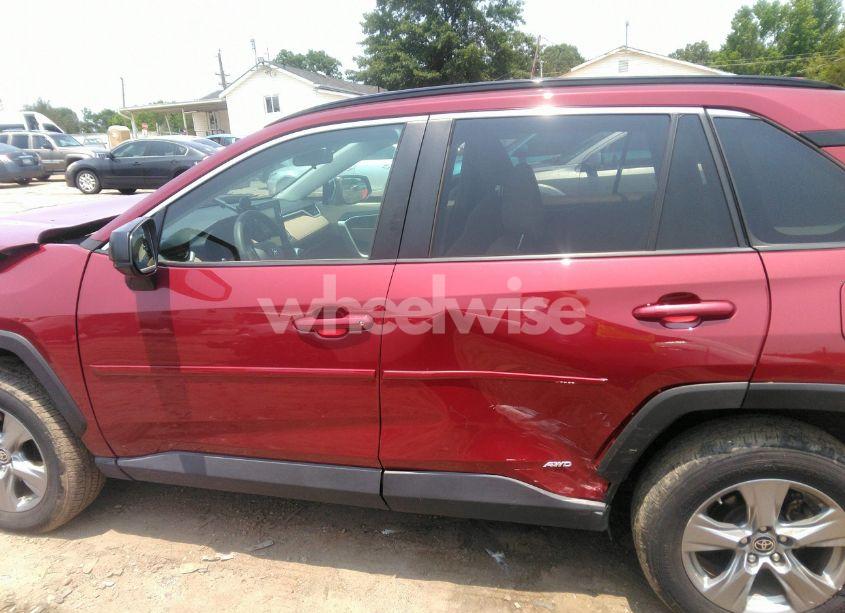 Photo 14 of 2022 Toyota Rav4 HYBRID LE (VIN 2T3LWRFVXNW135895)