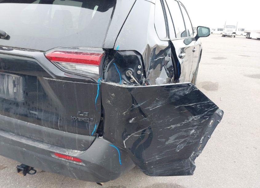 Photo 18 of 2022 Toyota Rav4 HYBRID LE (VIN 2T3MWRFV2NW142876)