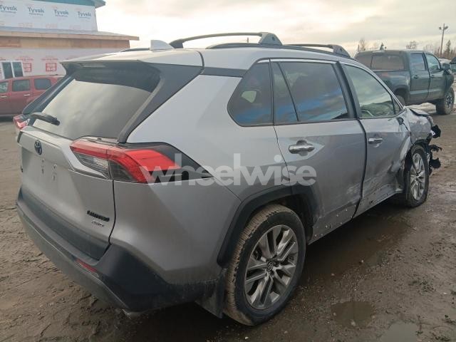 Photo 10 of 2019 TOYOTA RAV4 LIMITED (VIN 2T3N1RFV0KW037784)