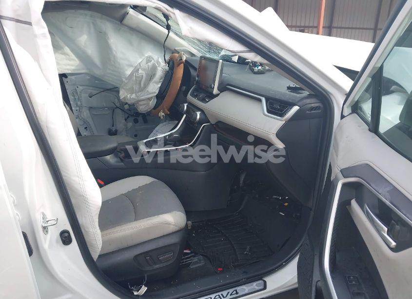 Photo 5 of 2022 Toyota Rav4 LIMITED (VIN 2T3N1RFV3NW288027)