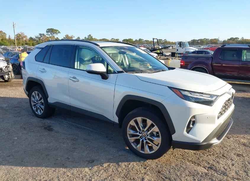 2023 Toyota Rav4 LIMITED (VIN 2T3N1RFV7PW343095) main photo