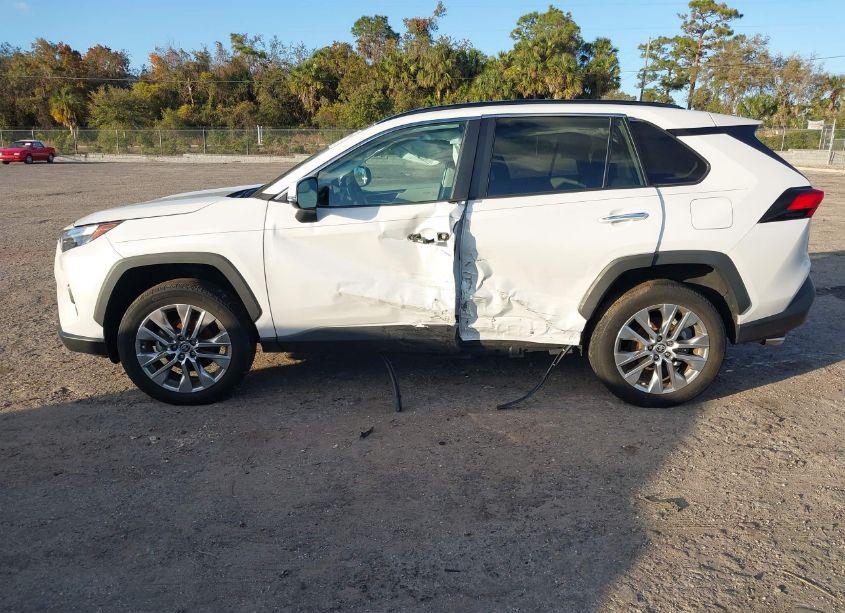 Photo 13 of 2023 Toyota Rav4 LIMITED (VIN 2T3N1RFV7PW343095)