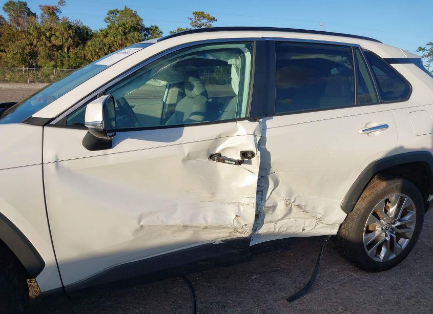 Photo 6 of 2023 Toyota Rav4 LIMITED (VIN 2T3N1RFV7PW343095)