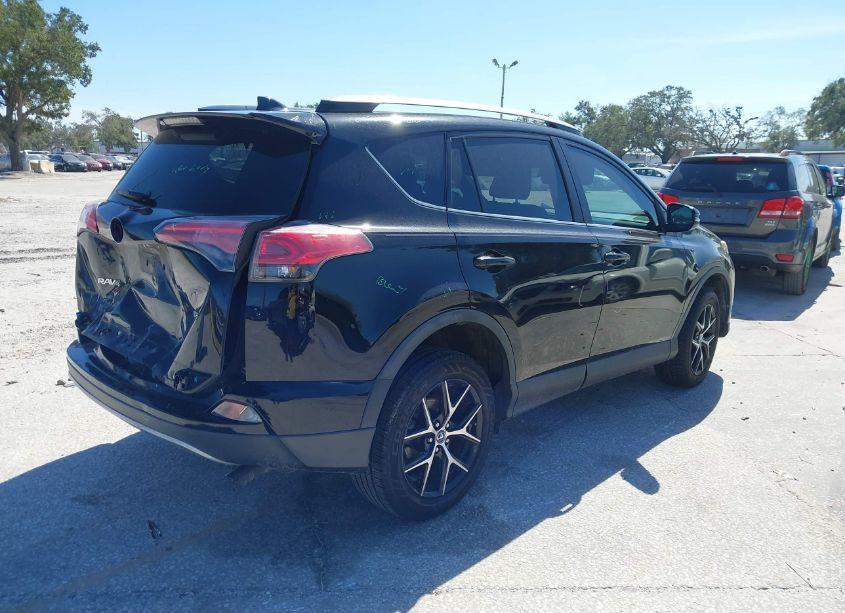 Photo 4 of 2018 Toyota Rav4 SE (VIN 2T3NFREV4JW427739)