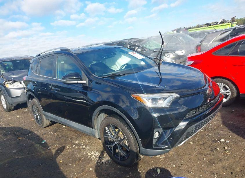 2018 Toyota Rav4 SE (VIN 2T3NFREV5JW453637) main photo
