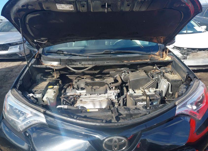 Photo 10 of 2018 Toyota Rav4 SE (VIN 2T3NFREV5JW453637)