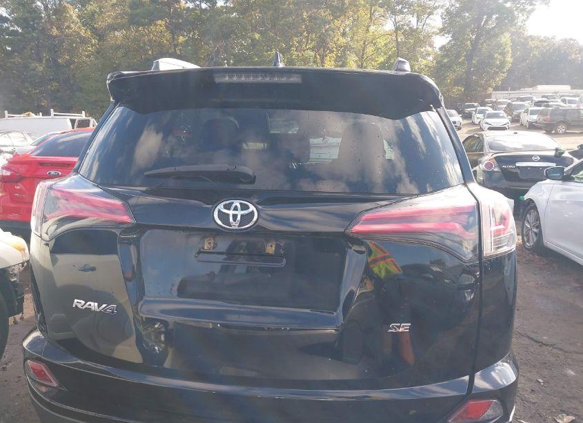 Photo 16 of 2018 Toyota Rav4 SE (VIN 2T3NFREV5JW453637)