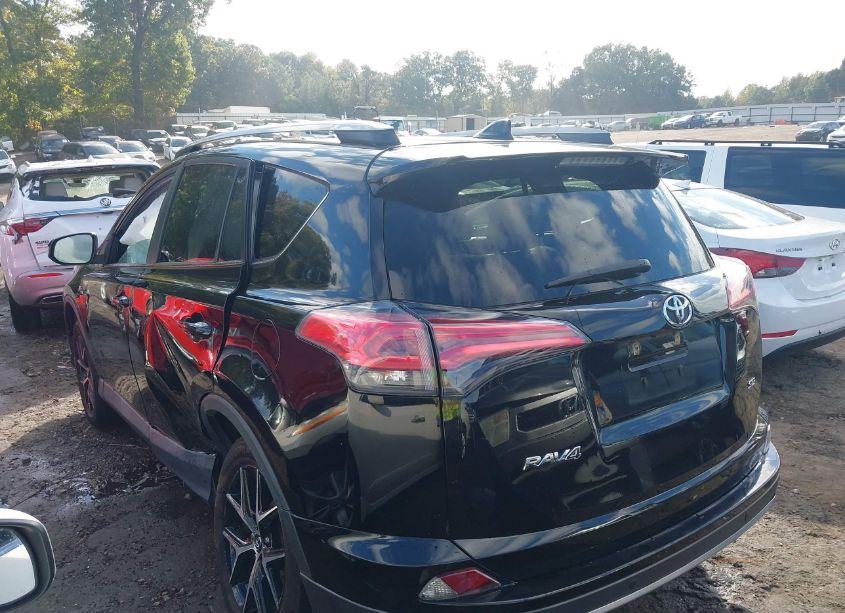 Photo 3 of 2018 Toyota Rav4 SE (VIN 2T3NFREV5JW453637)