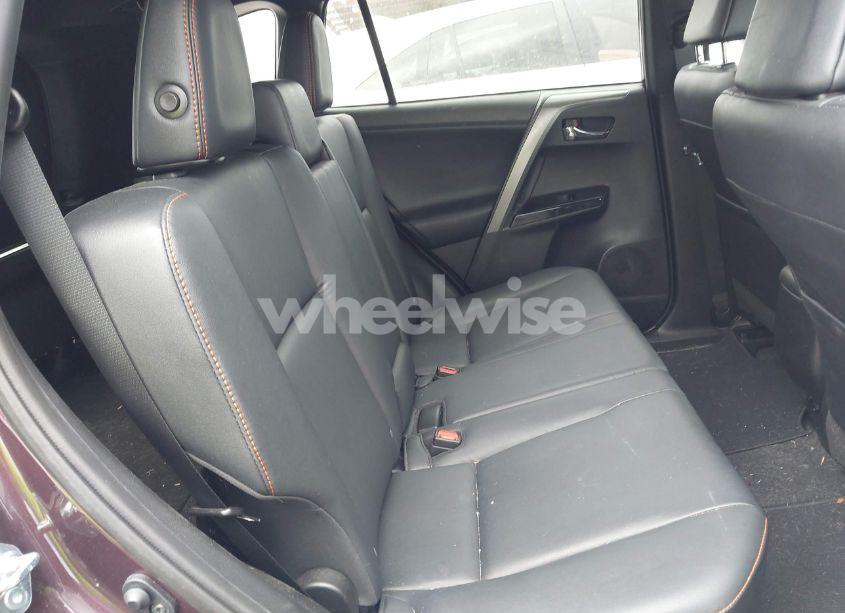 Photo 8 of 2016 Toyota Rav4 SE (VIN 2T3NFREV6GW283930)