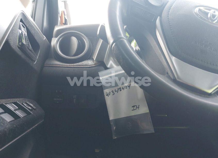 Photo 17 of 2017 Toyota Rav4 SE (VIN 2T3NFREV6HW334781)