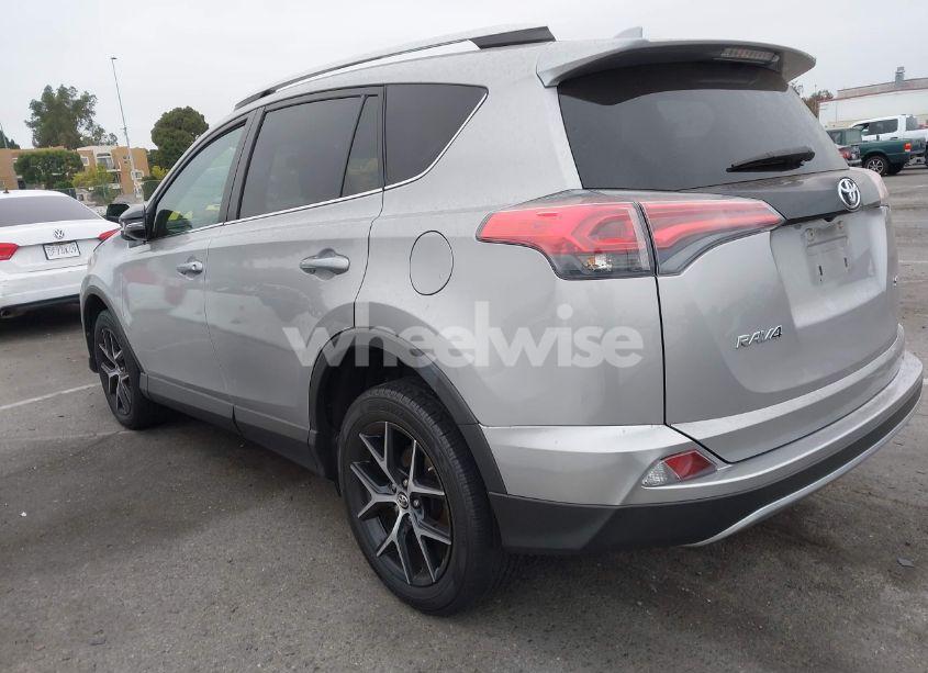 Photo 3 of 2016 Toyota Rav4 SE (VIN 2T3NFREV7GW258213)