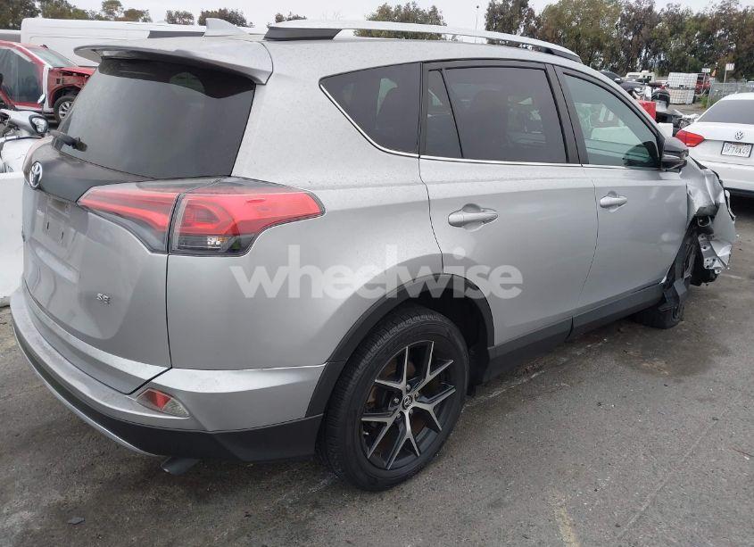 Photo 4 of 2016 Toyota Rav4 SE (VIN 2T3NFREV7GW258213)