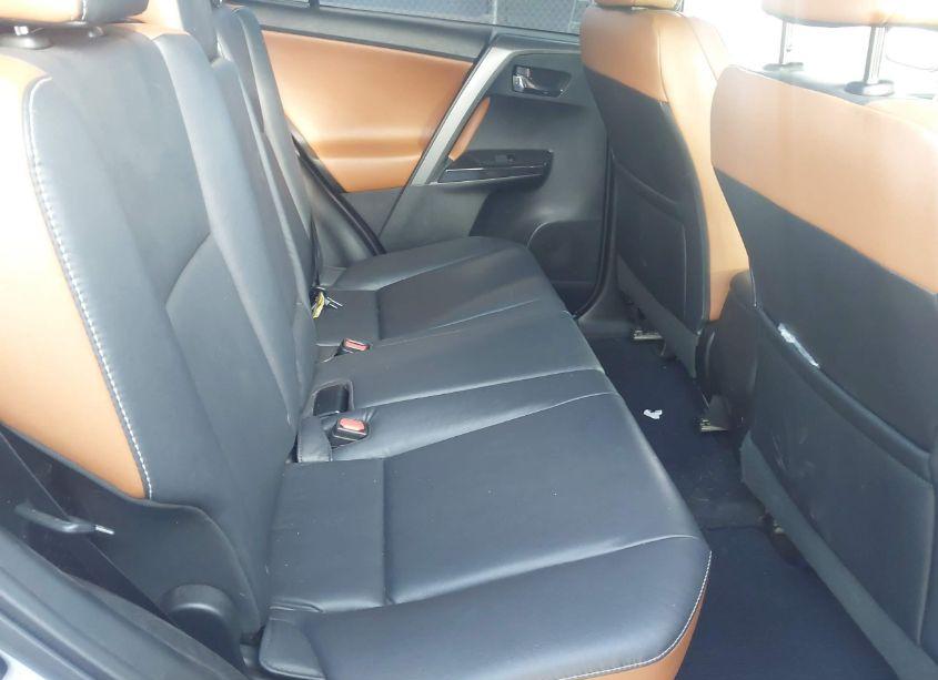 Photo 8 of 2016 Toyota Rav4 SE (VIN 2T3NFREV8GW258236)