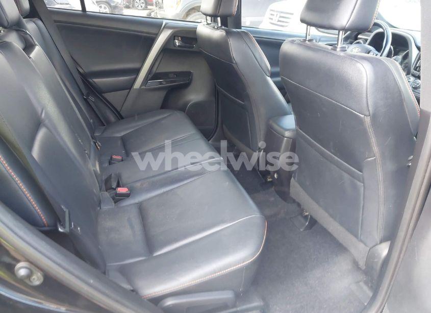 Photo 8 of 2016 Toyota Rav4 SE (VIN 2T3NFREV8GW279569)