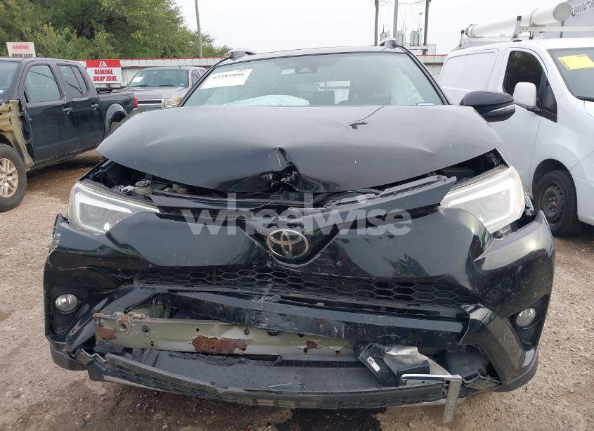 Photo 13 of 2018 Toyota Rav4 SE (VIN 2T3NFREV8JW437464)