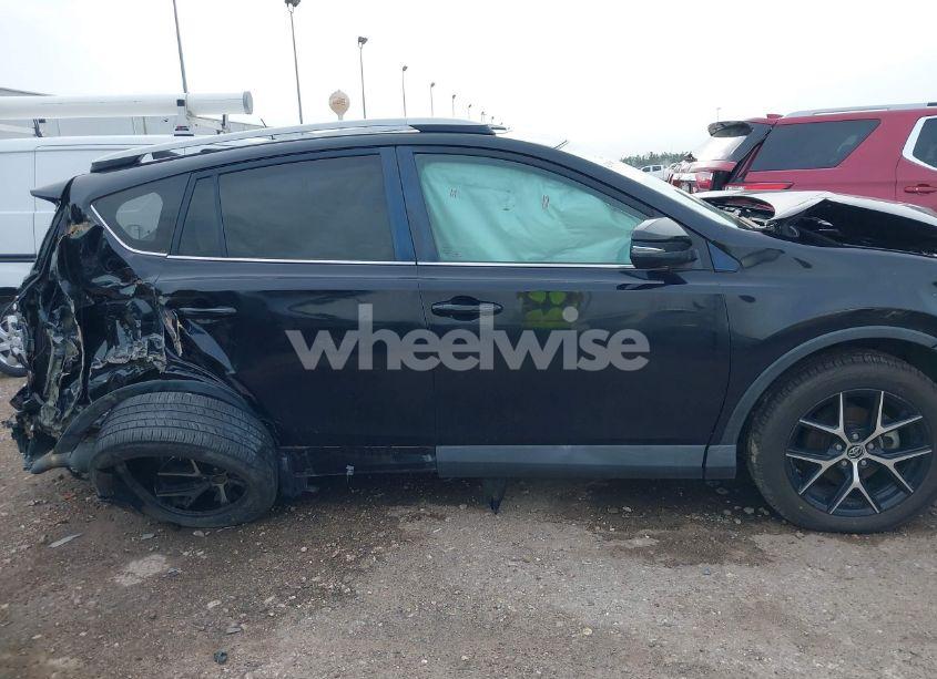 Photo 14 of 2018 Toyota Rav4 SE (VIN 2T3NFREV8JW437464)